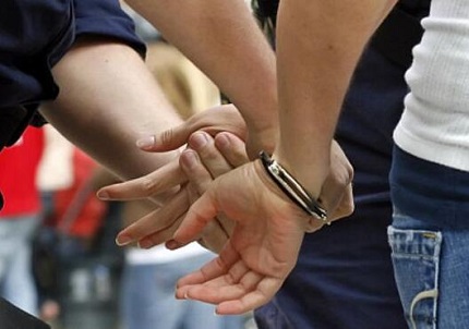 深圳龙岗区刑事拘留案件处理流程解析 专业律师讲解拘留期限与取保候审条件