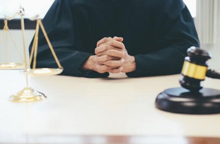 刑事辩护律师专业团队为您提供高效法律辩护保障您的合法权益