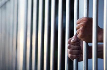 被公司非法辞退怎么办？员工维权指南教你如何争取经济赔偿金与合法权益