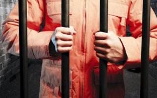 敲诈勒索多少钱会犯罪？勒索十块钱会犯罪吗？