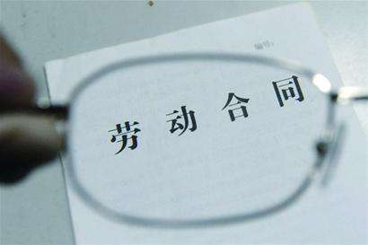 深圳劳动合同到期没续签继续上班，公司要给二倍工