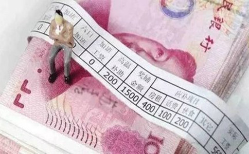 劳动合同写的工资跟约定的工资不一致怎么办？