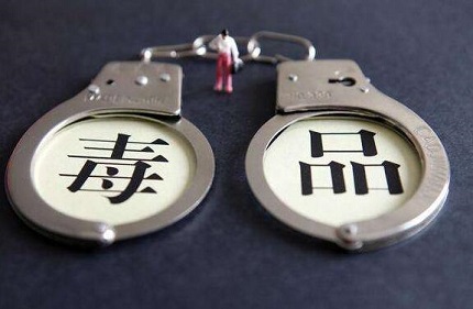 容留他人吸毒罪缓刑判多久？