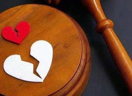 离婚纠纷可以缺席判决吗？离婚纠纷缺席判决有什么后果？
