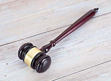 伪证罪是自诉还是公诉案件？伪证罪判多少年？