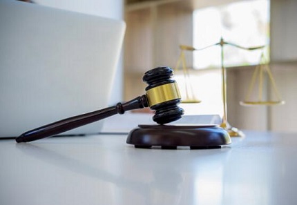 寻衅滋事罪拘留了会挨打吗？寻衅滋事罪拘留多久开庭？
