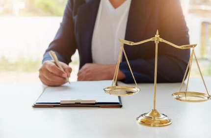 非法集资罪请律师管用吗？非法集资罪请律师费用多少？