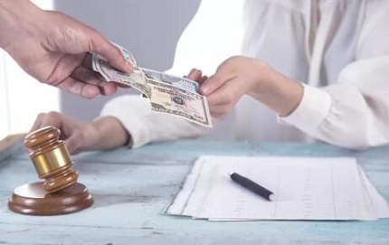 洗钱罪是怎么量刑的？洗钱罪可以会见吗？