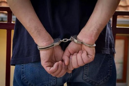 洗钱被刑拘了可以探望吗？洗钱被刑拘后可以办理取保候审吗？
