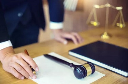 诉讼离婚需要准备什么材料？诉讼离婚一方不到场可以离婚吗？