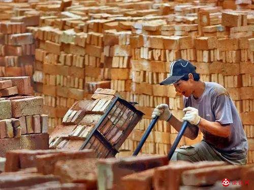 劳动者在追讨工资的过程中需注意哪些问题？