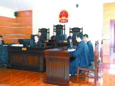 盗窃罪数额巨大获得从轻处罚
