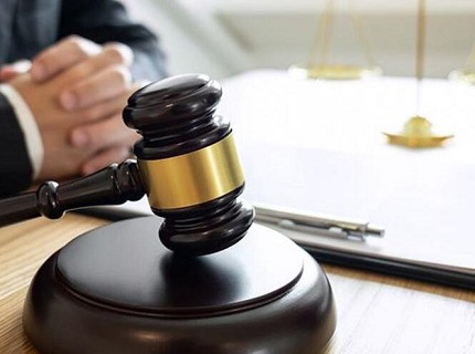 公司解散怎么赔偿员工?公司解散的法律后果有哪些?