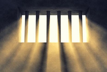 刑事拘留和行政拘留哪个会留案底?