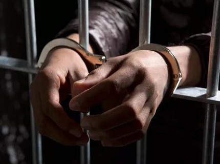 逮捕通知书下达后多久判刑?