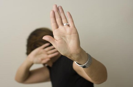 家暴后报警会强制离婚吗?