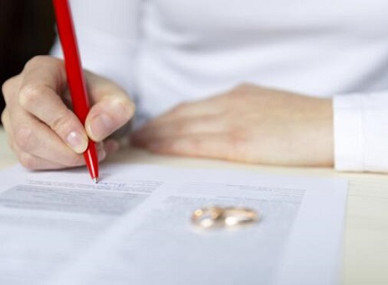 离婚案件一审会判离吗?