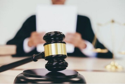 刑事案件请律师费用多少钱？