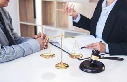 找律师会见要多少钱?