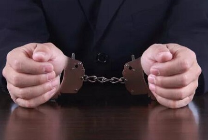 逮捕后怎样办取保候审?