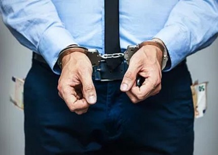 刑拘家属可以找办案民警了解情况吗?
