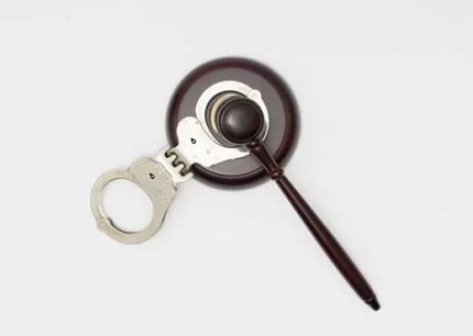 刑拘37天不放人需要请律师吗?