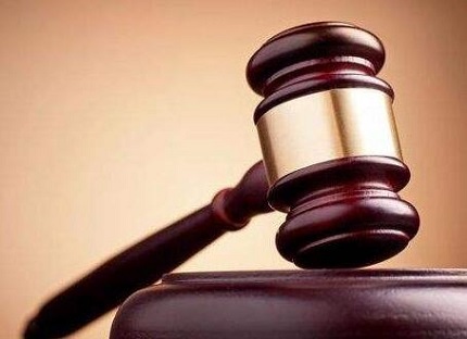 警方逮捕嫌疑人现场曝光 案件细节与逮捕过程全解析 了解逮捕的法律程序与公民权利