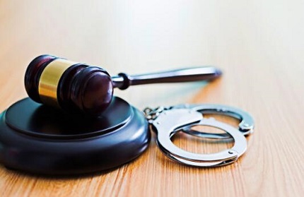 男子因涉嫌盗窃被刑事拘留 警方提醒市民加强防范意识
