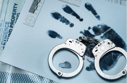企业非法解除劳动合同员工如何维权索赔？劳动法教你合法维权途径