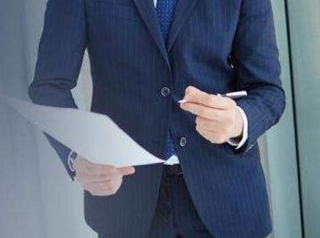 企业不给员工买社保后果有多严重？员工维权企业将面临高额赔偿与法律风险