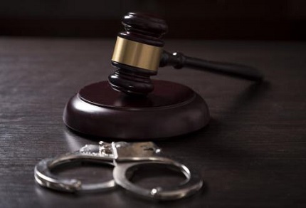 刑事诉讼律师专业辩护团队为您解决刑事法律难题保障权益