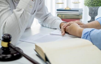 深圳员工被违法辞退如何维权索要经济赔偿金补偿金专业劳动法律师教你正确处理劳动纠纷保护合法权益
