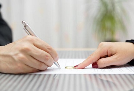 入职一个月未签劳动合同怎么办？员工权益保障与法律风险解析