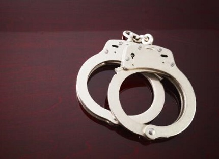 专业刑事律师团队为您提供高效辩护与法律咨询