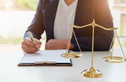 打官司收费明细及律师诉讼费用标准解析 最新法院诉讼费计算方式与省钱技巧