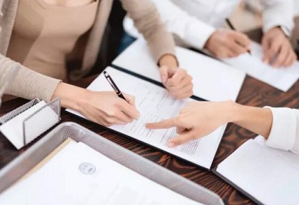 离婚财产分割指南：如何公平分配夫妻共同财产与个人财产