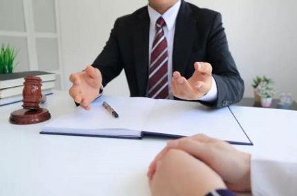 刑事律师专业辩护：高效解决刑事案件维护当事人合法权益