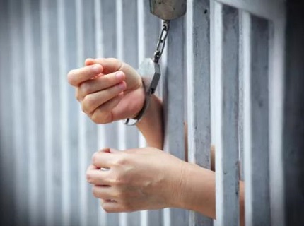 缓刑期间需要遵守哪些规定才能顺利度过考验期