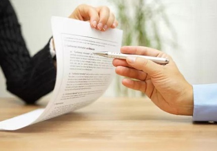 公司非法辞退员工怎么办？教你如何维权索赔并拿回双倍赔偿金