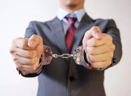 
财产分割律师能处理涉外财产吗
